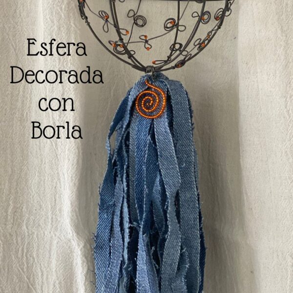 clase Esfera decorada con borla