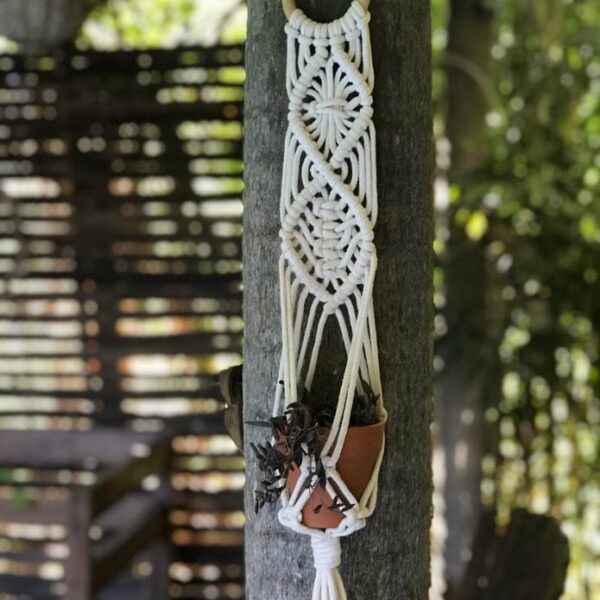 clase porta macetas emma